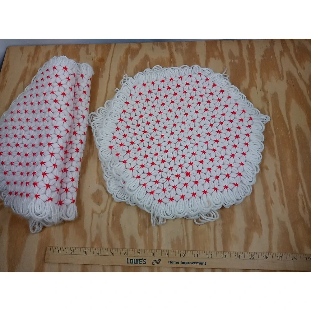 Lot Of 4 VTG Handmade Star Placemats Crochet Yarn White With Red Stars Table Mat